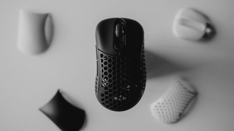 The Ultimate Guide to Ergonomic Mouses for Comfort and Style